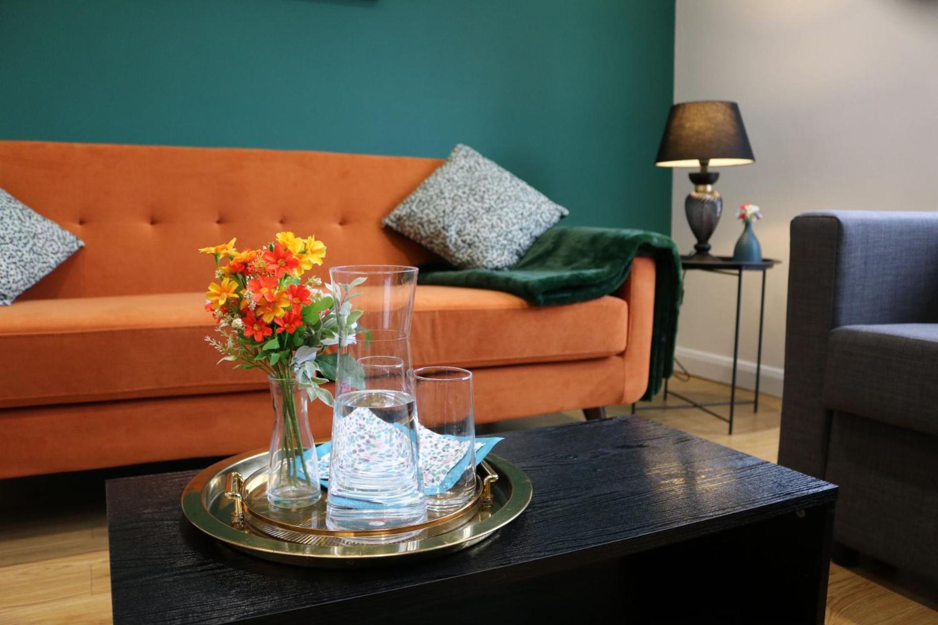 Rooms In Stylish House มิลตันคีนส์ ภายนอก รูปภาพ